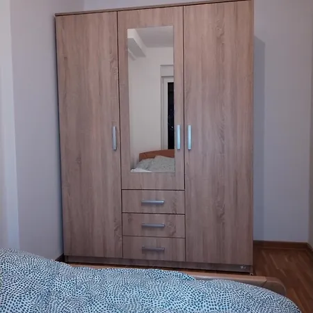 S&b Apartment *