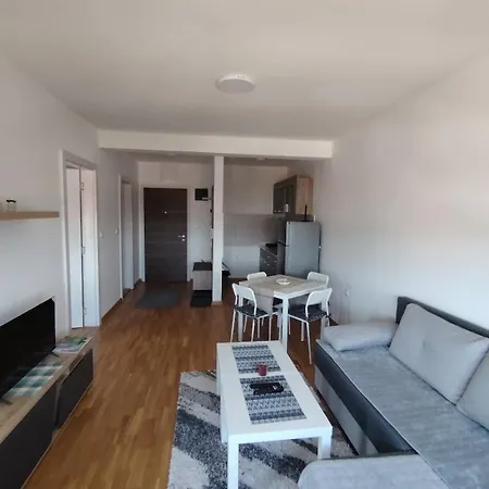 Apartment S&b *